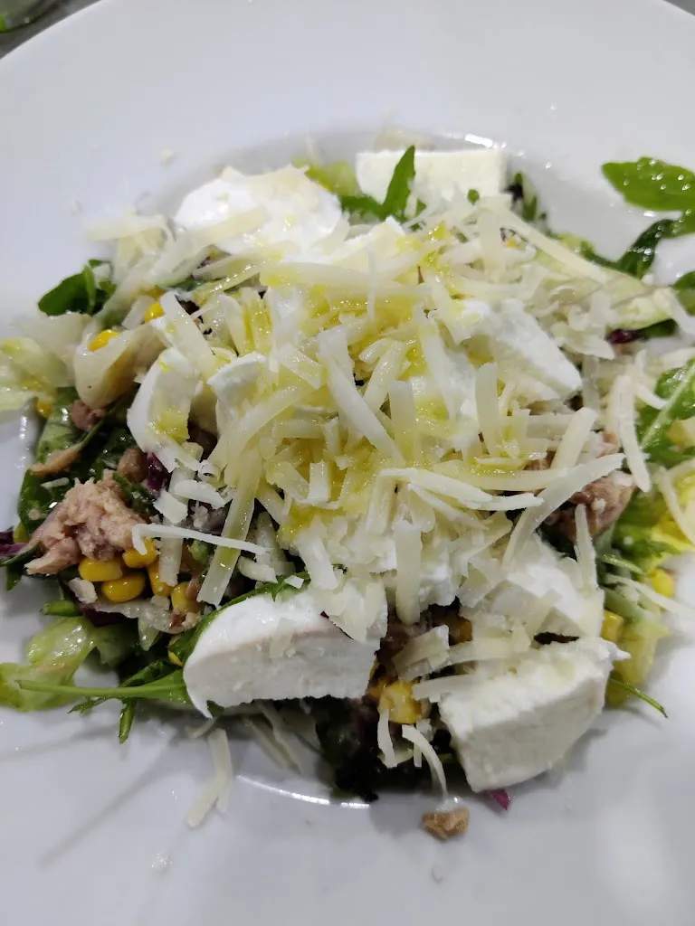 Carin Van Der Meer_La casareccia ristorante pizzeria_Corbara_recensione