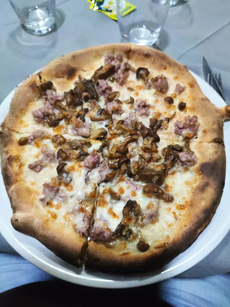 La casareccia ristorante pizzeria_Corbara_slider_image_2