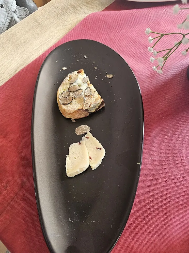 michele guarracino_Pakkiet Ristorante Pizzeria_Domicella_review