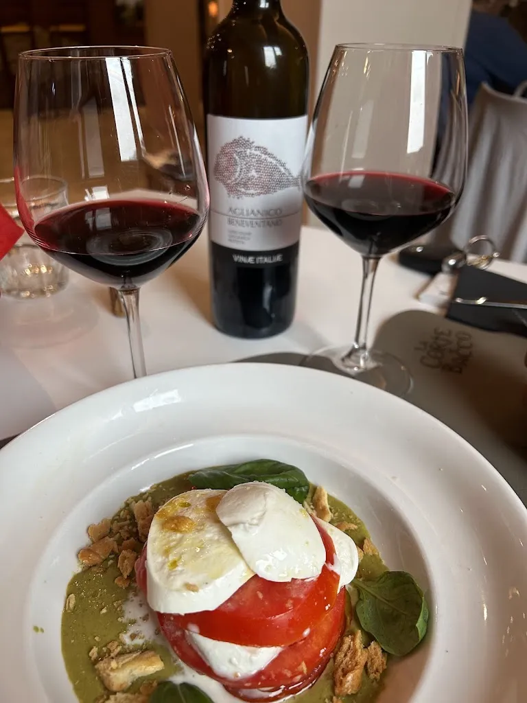 Amalia Maione_La Corte di Bacco_Cusano Mutri_review