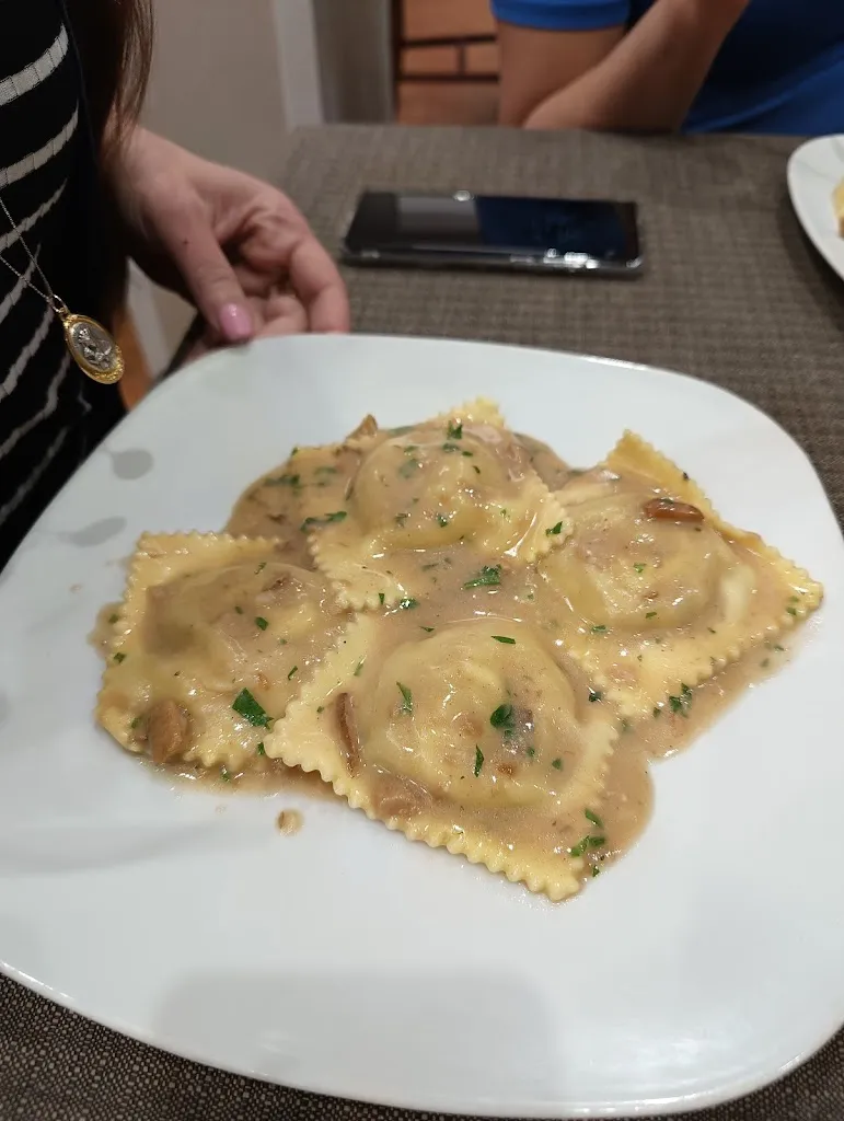 Menü_Osteria Gizzi Ristorante Tipico_Cusano Mutri_Bild_8