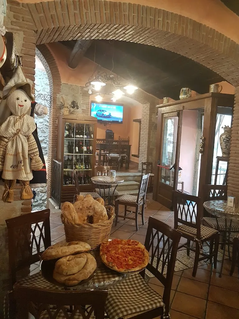 Antichi Sapori Di Tammaro Antonia_Cusano Mutri_slider_image_2