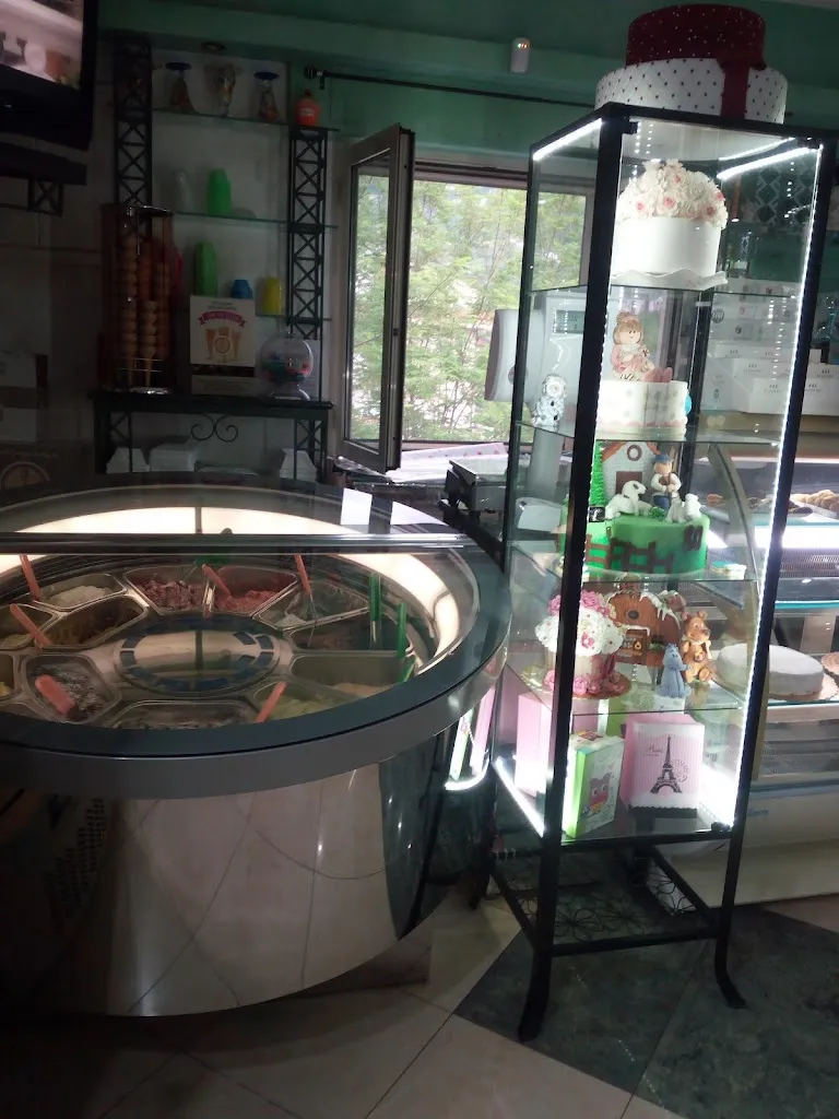 Pasticceria Petrillo restaurant in Cusano Mutri