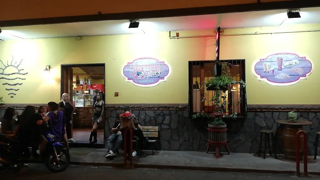 Mary's Pizzeria_Crispano_slider_image_1