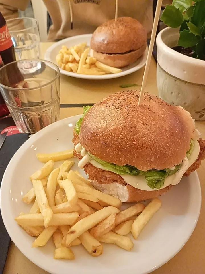 Rossy Russo_Chiagne & Food_Crispano_review