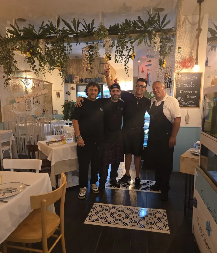 Sasy Nazzaro_Monacone Frescheria_Crispano_review