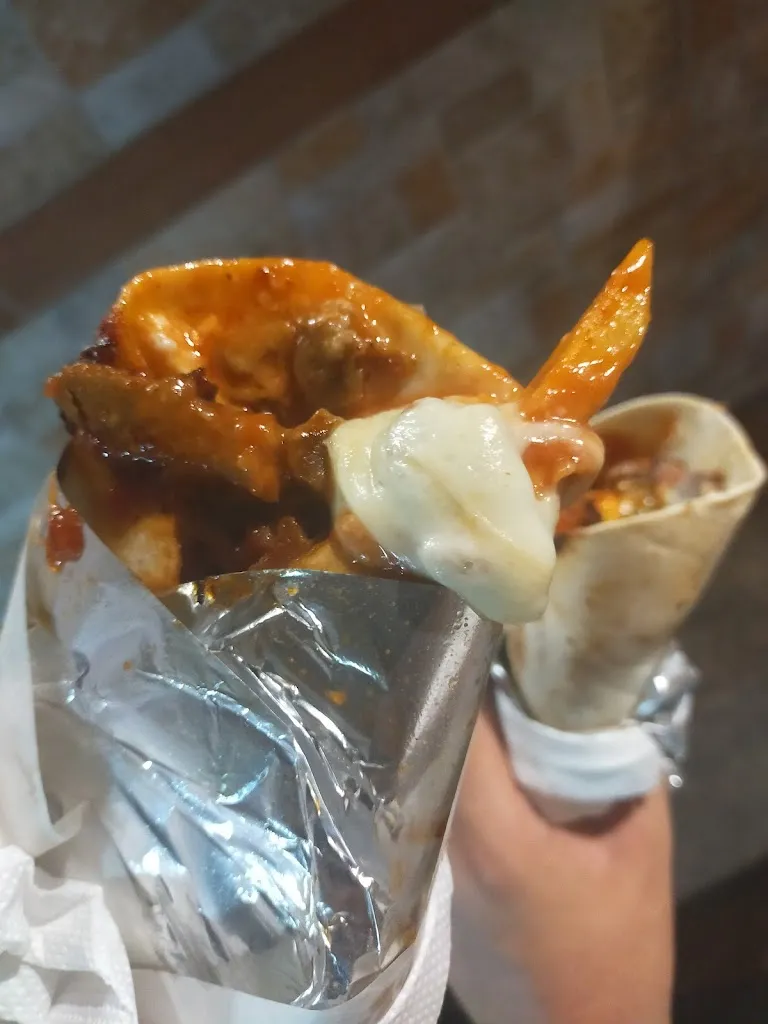 s 9_Le Tre Sorelle_Crispano_recensione