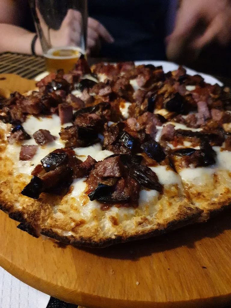 Menu_Port Emerald Fine food drink & entertainment_Crispano_image_1