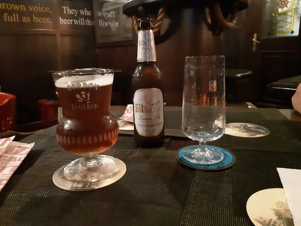 Port Emerald Fine food drink & entertainment_Crispano_slider_image_3