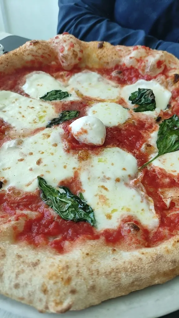 Pomodó - Pizzeria Gourmet 2.0_Crispano_slider_image_2