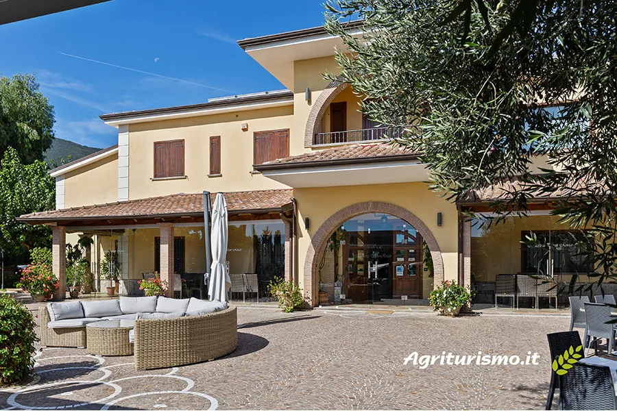 Masseria San Rocco restaurant in Falciano del Massico