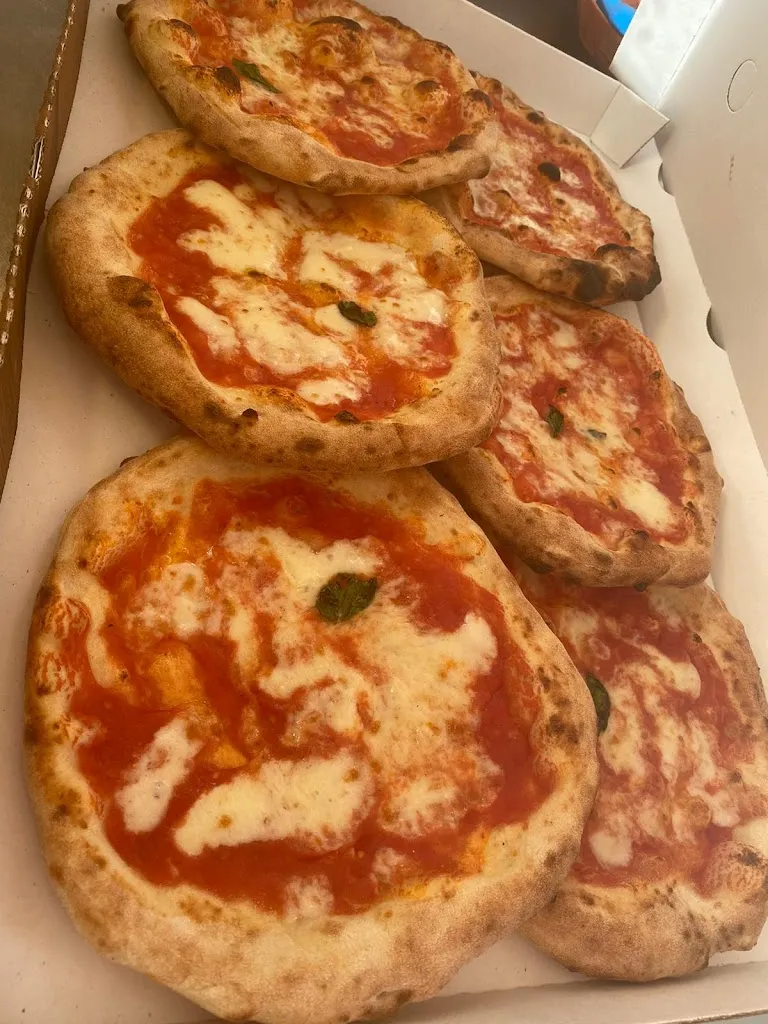 Pizzeria Da Claudio_Falciano del Massico_slider_image_2