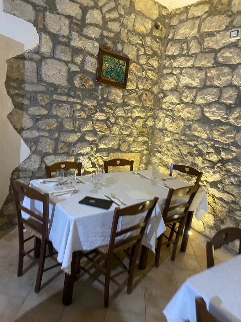 Antonio Iorio_Cacio e Pepe Home Restaurant_Fontanarosa_review