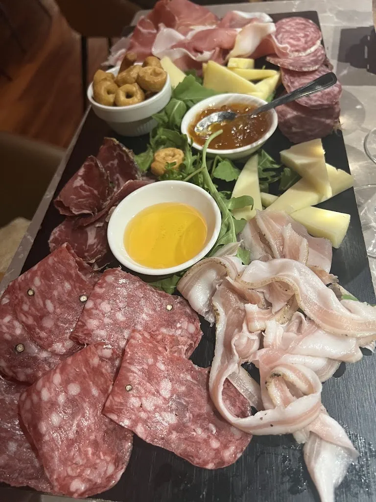 Il Calice Rosso_Fontanarosa_slider_image_3