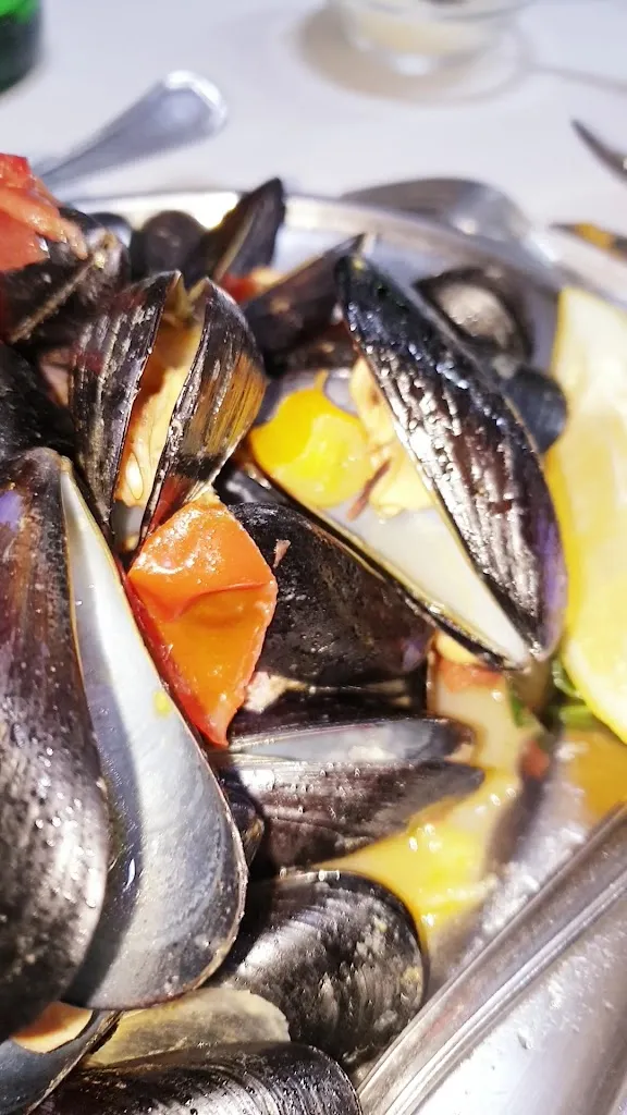 Ristorante-Pizzeria La Perla Blu_Fontanarosa_slider_image_2