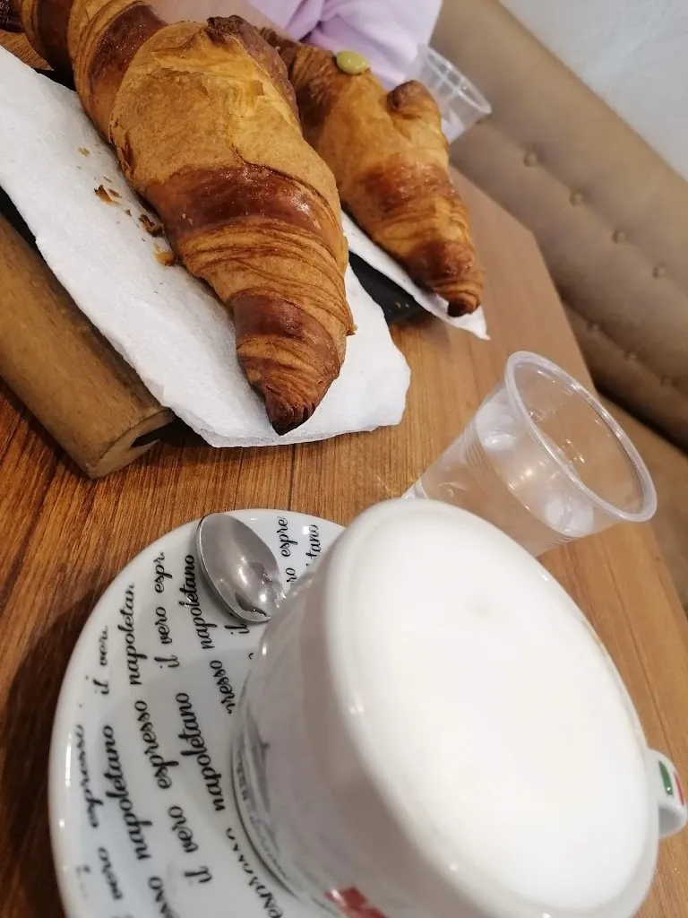 IQOS RESELLER - Civico 19 cafè, Forchia_Forchia_slider_image_3