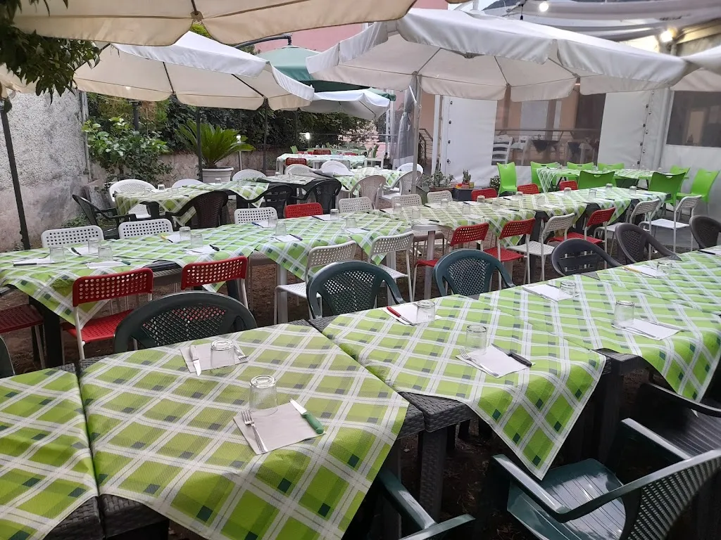 Quattrocento Gradi Pizzeria Formicola  restaurant in Formicola