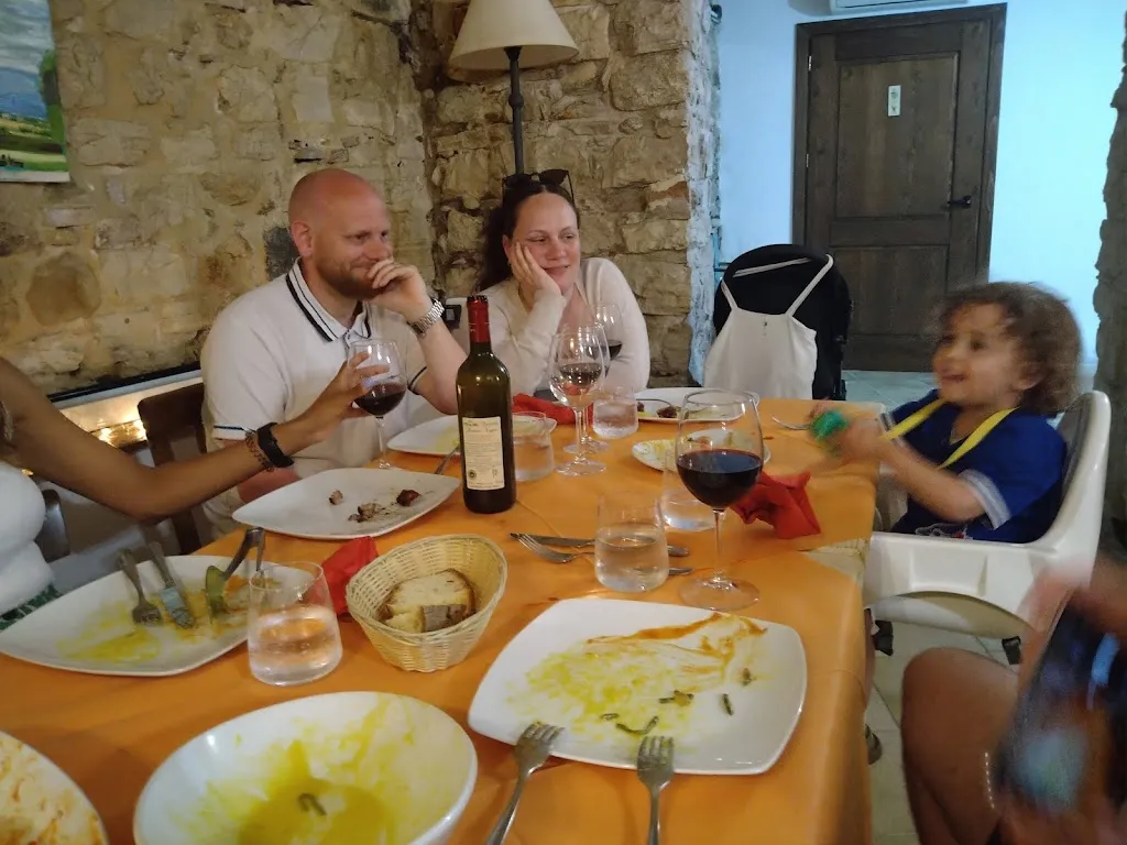 Ade Clark_Mentelocale_Fragneto Monforte_recensione