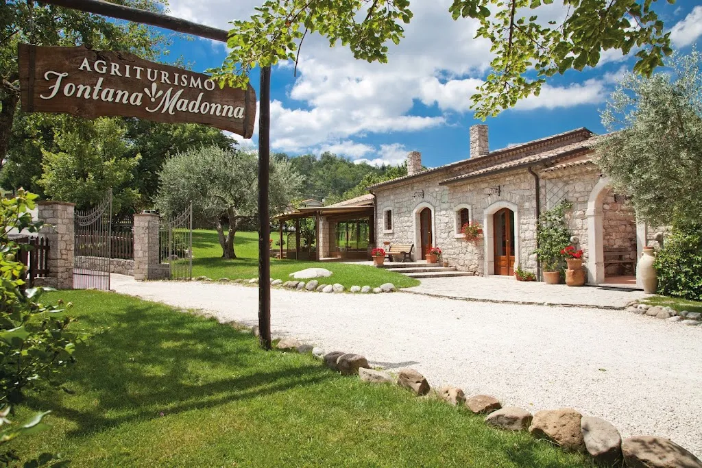 Agriturismo Fontana Madonna restaurant in Frigento