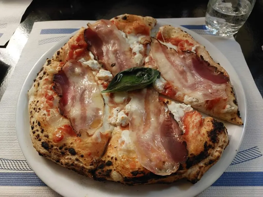 Pub Il Veliero di Cipriano vito_Frigento_slider_image_3