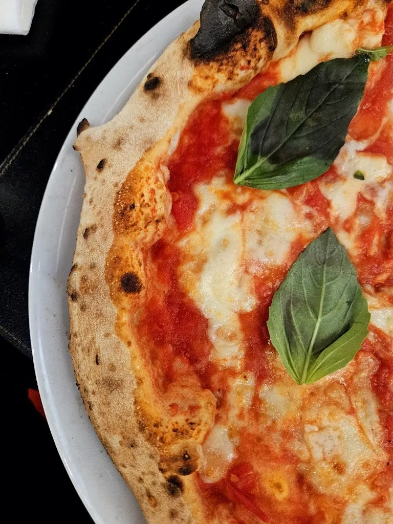 Russell Farrugia_CAMPANUS ristorante pizzeria banqueting_Faiano_review