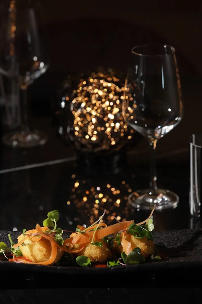 Contemporary Restaurant Deposit0_Faiano_slider_image_3