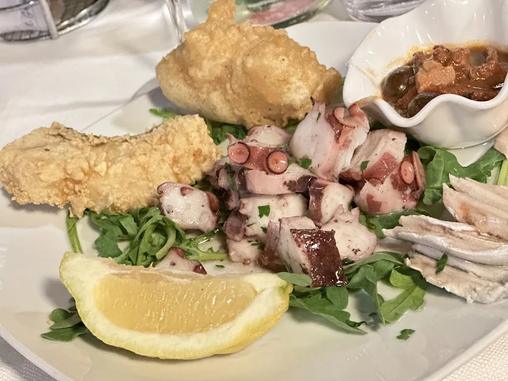 Ristorante La Grotta Del Pescatore_Faiano_slider_image_3