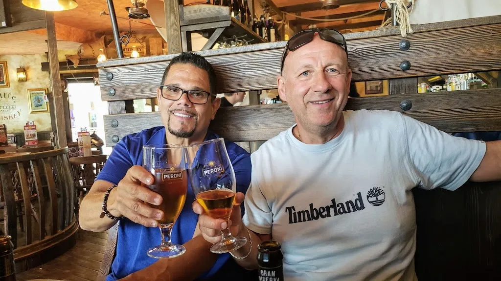 Donald DeLallo_Old Wild West - Pontecagnano Maximall_Faiano_review