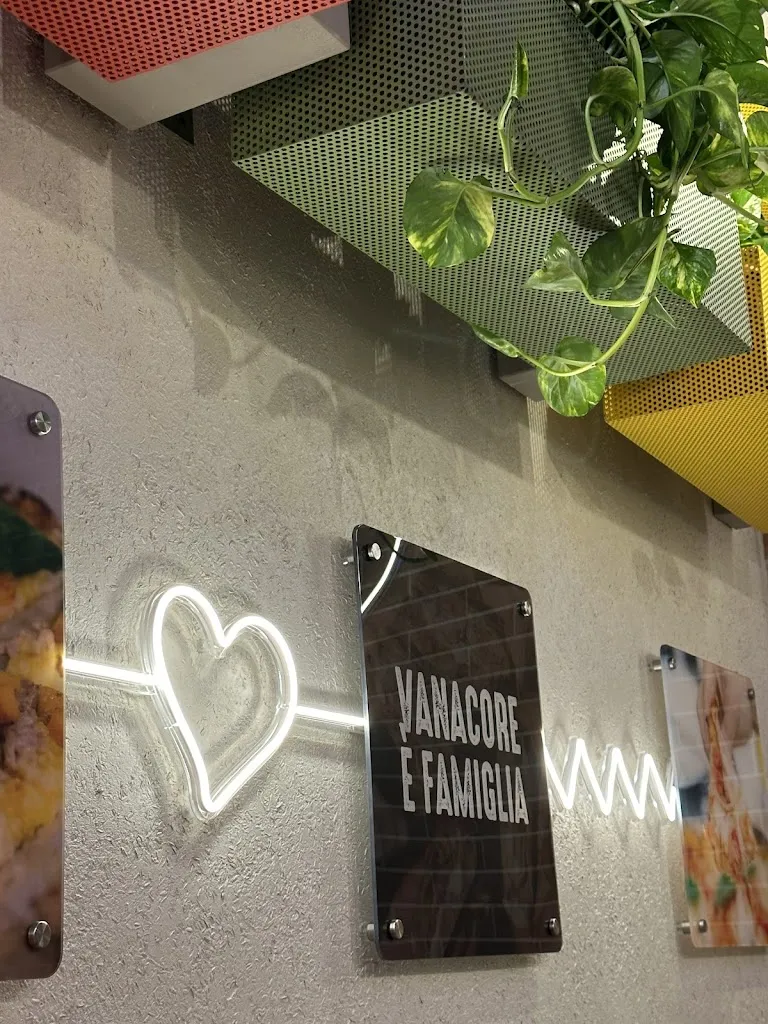 Adele Tarantino_Vanacore Maximall | La Bottega di Gragnano_Faiano_review