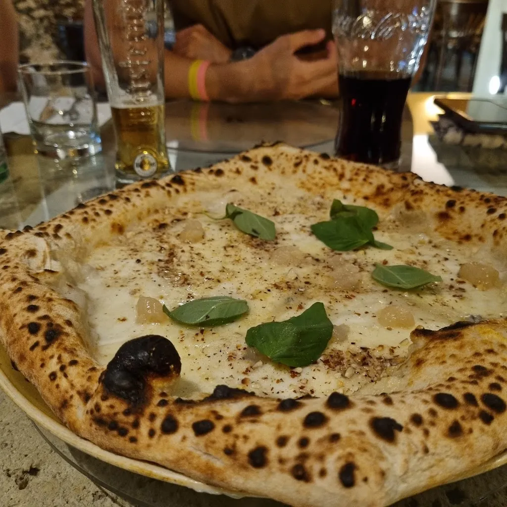 Cos S_Pizzeria Mangiafoglia_Faiano_review