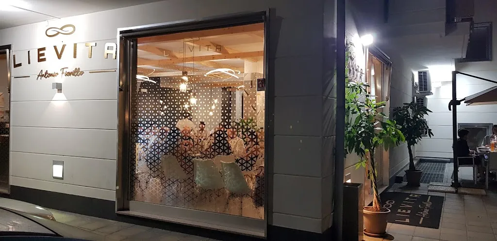 Pizzeria Lievita di Antonio Fiorillo restaurant in Faiano