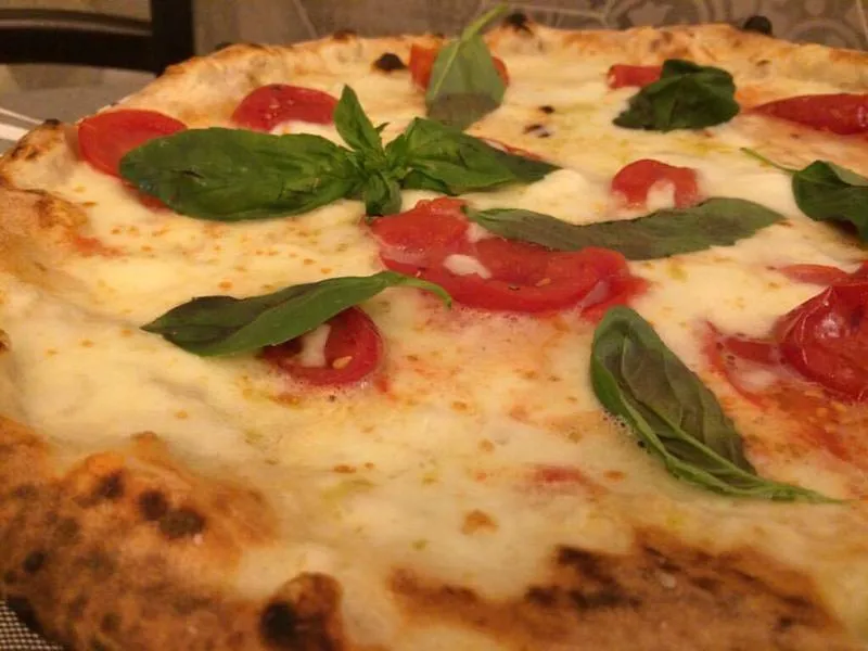 Pizzeria Solferino 17_Faiano_slider_image_2