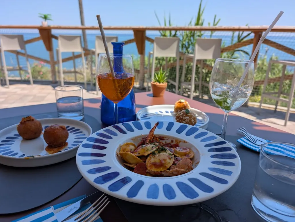 Chris_Marina Beach Club_Marina di San Vito_review