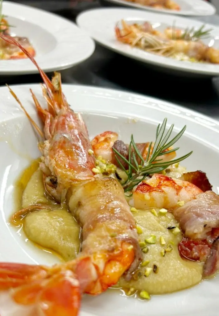 Enosteria Ristorante Donna Teresa_Galluccio_slider_image_3