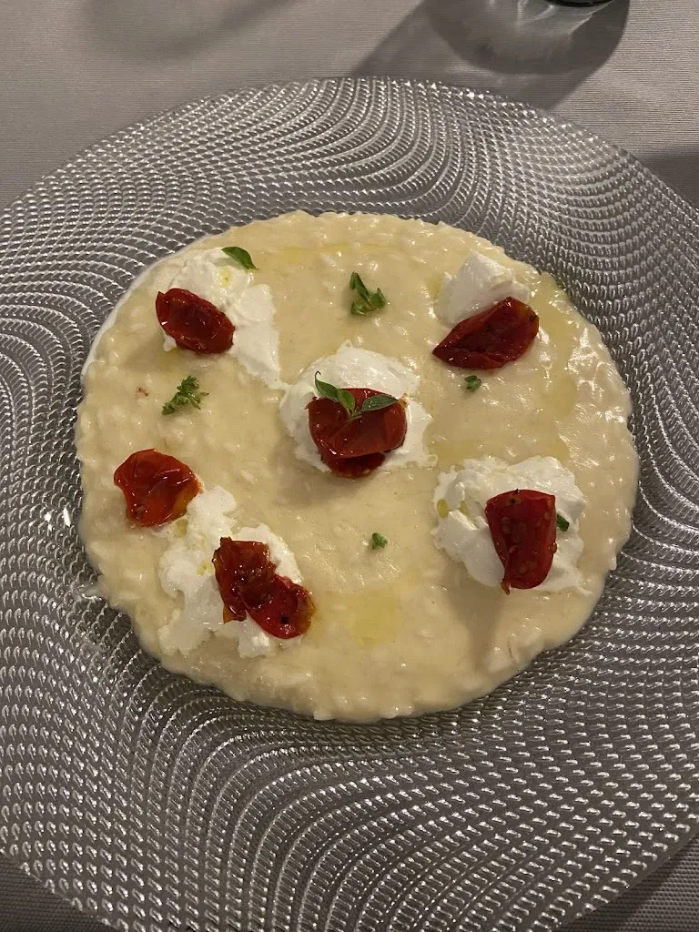 Vojta Diatka_Molecola_Giungano_review