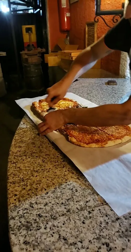 Trattoria Pizzeria Tre Monti_Giungano_slider_image_2