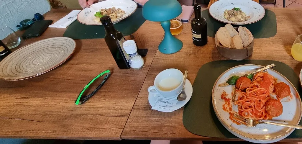 Eero Alder_Taverna Milò_Gragnano_review