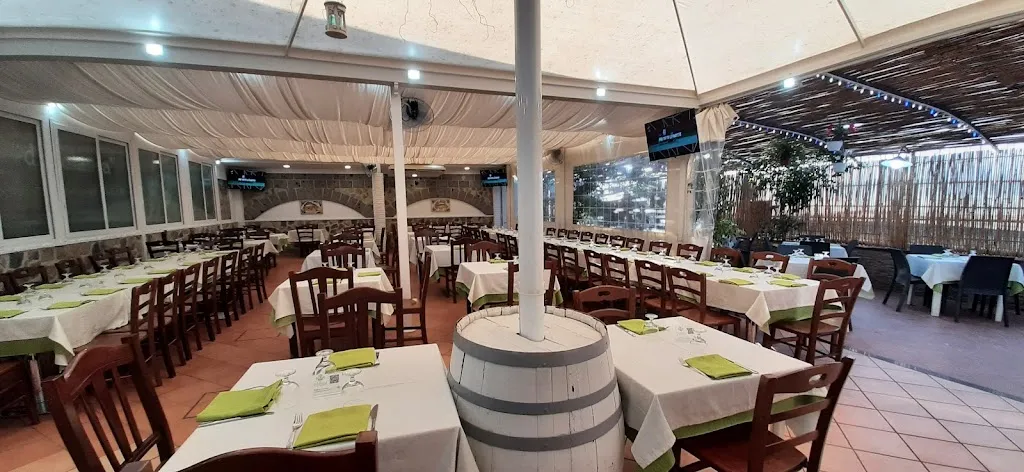 Da Iolanda 1989 - L'Università del Panuozzo di Gragnano restaurant in Gragnano