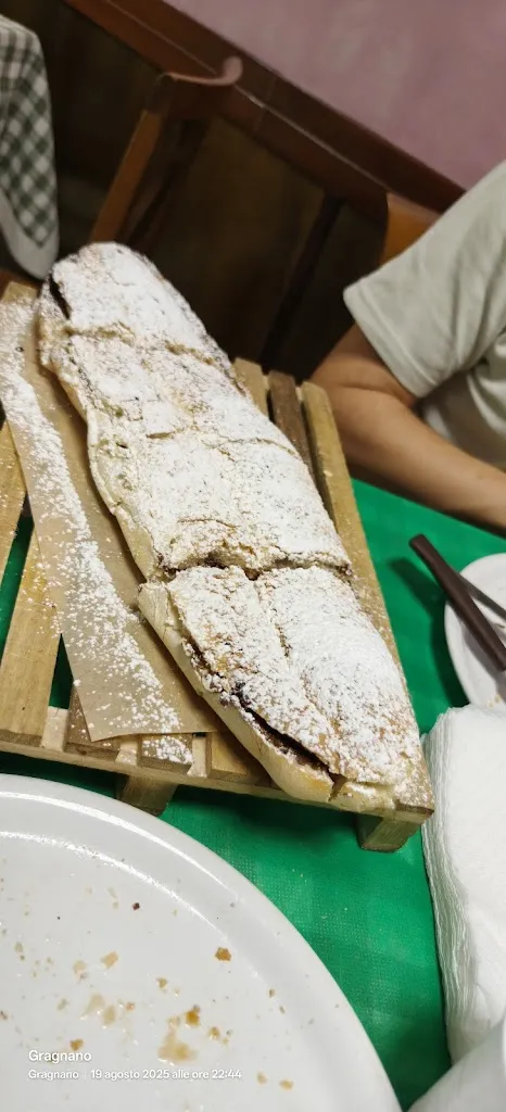 Lucio de Cristofaro_Pizza e Panuozzo da Giuseppe Malafronte_Gragnano_review