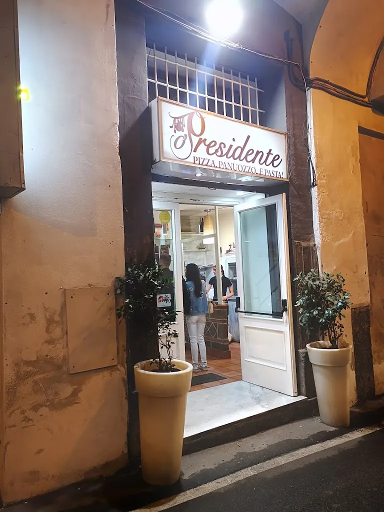 O'presidente Trattoria e pizzeria restaurant in Gragnano