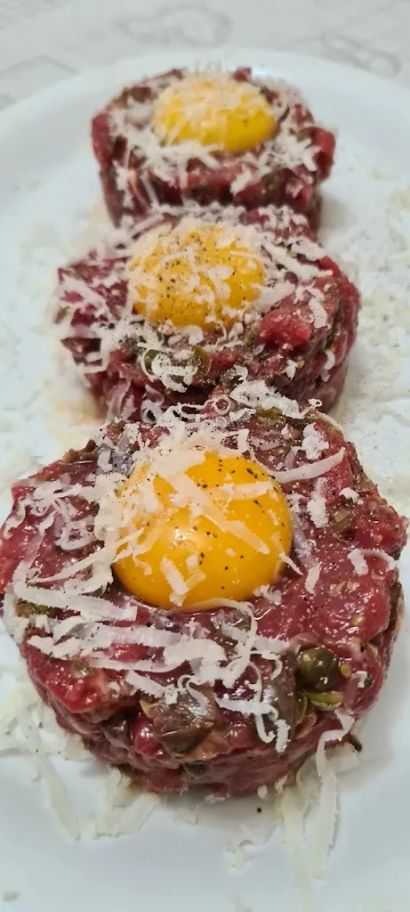 Trattoria Da Emilio_Fuorigrotta_slider_image_3