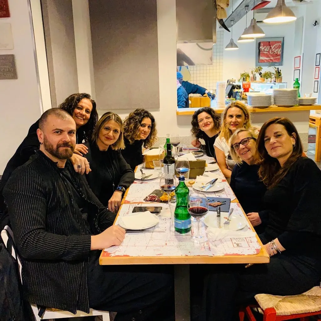 TEPHRA SANTORINI / ATHENS_MacelleGria_Fuorigrotta_review