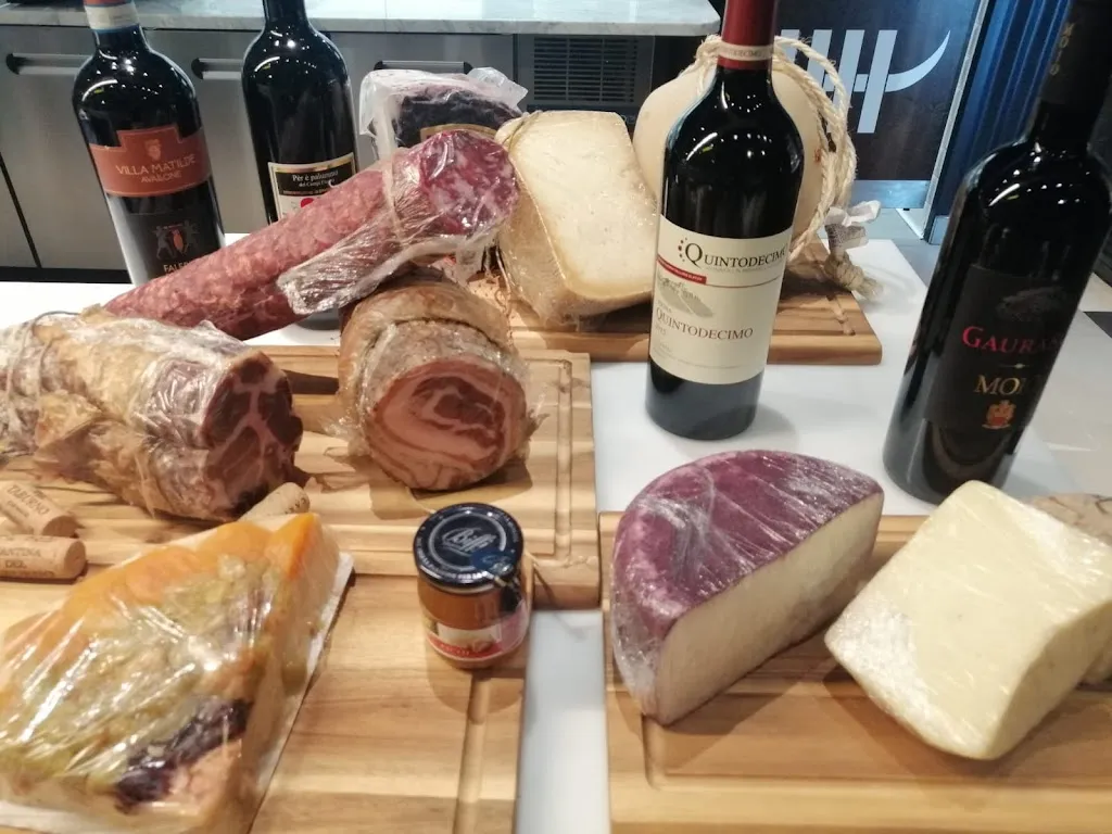 HappyHours Fuorigrotta_Fuorigrotta_slider_image_3