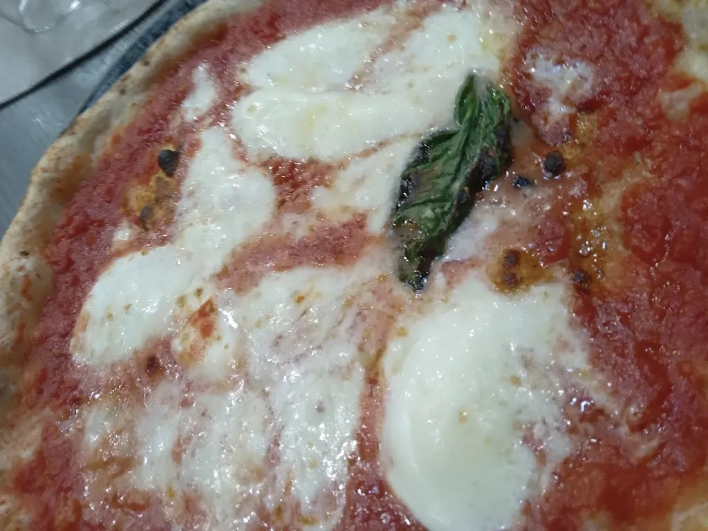 Бристол поездки_Add'ò Guaglione_Fuorigrotta_review