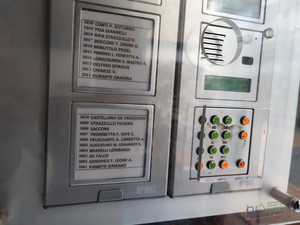 Just Just_Fuorigrotta_slider_image_2