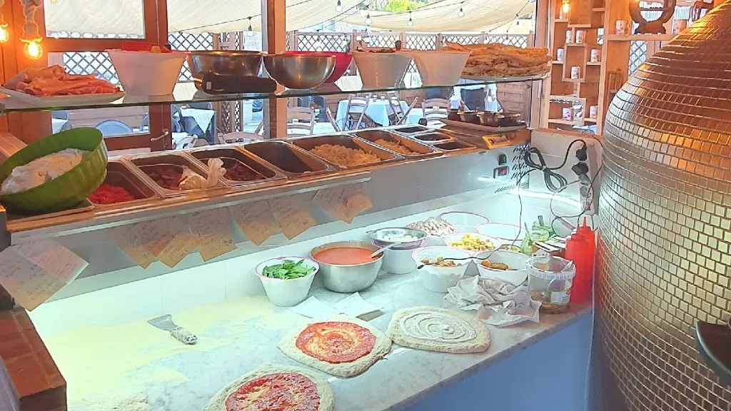 Pizzeria Osteria Barone_Fuorigrotta_slider_image_1