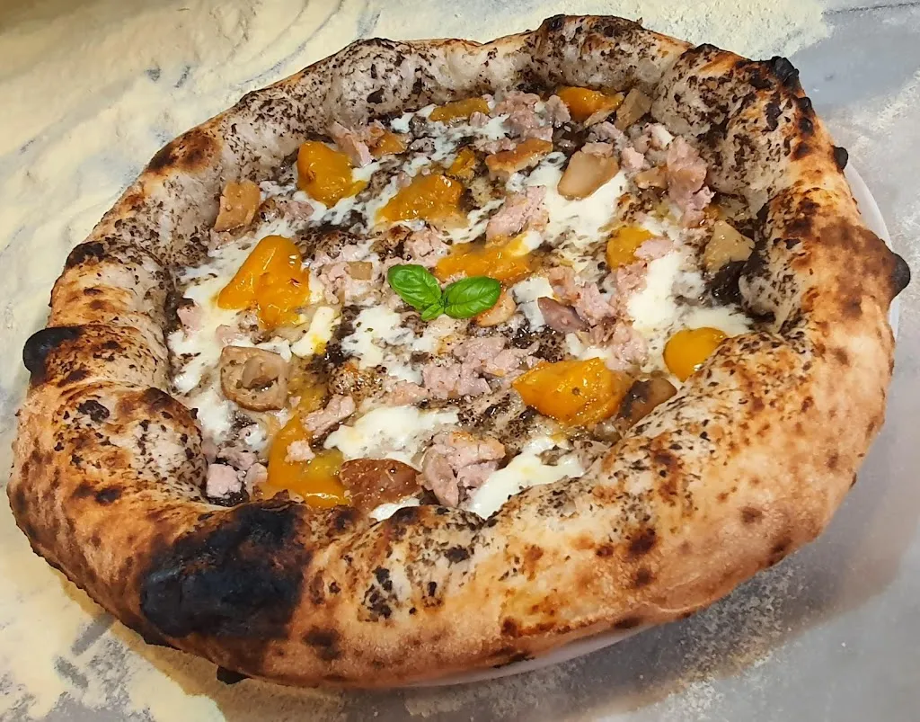 Pizzeria Osteria Barone_Fuorigrotta_slider_image_3