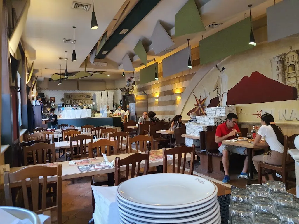 Pizzeria Di Napoli_Fuorigrotta_slider_image_1