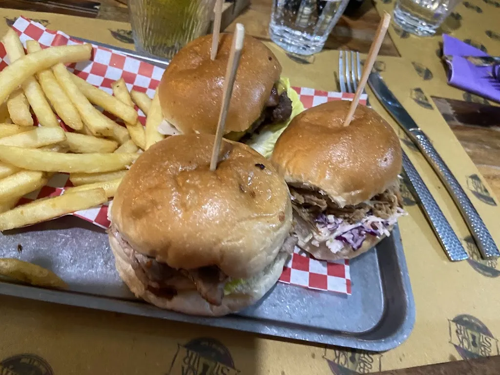 Backstair Pub_Guardia Lombardi_slider_image_3