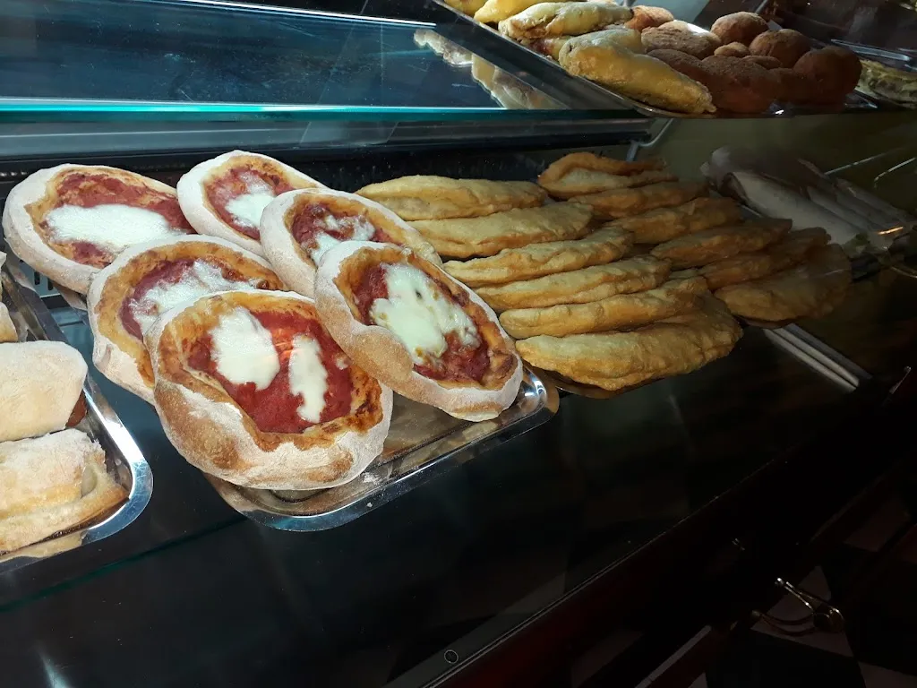 FOOD LOVERS_Lacedonia_slider_image_3